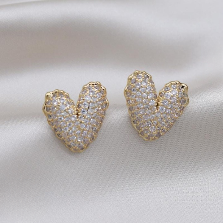 Zircon Heart Stud Earrings – Trendy Korean Fashion Jewelry for Girls &amp; Women