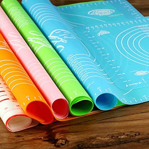 Silicone Pastry Mat – 14 Inch Round Non-Stick Baking Mat with Measurements – Food-Grade, Heat-Resistant, Reusable Rolling Surface for Dough, Pizza, Pie, and Fondant (Random Color)